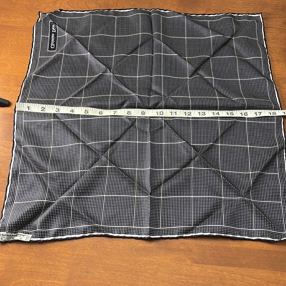 CHRISTIAN DIOR SQUARE BLUE AND WHITE SILK SCARF - Picture 5 of 6